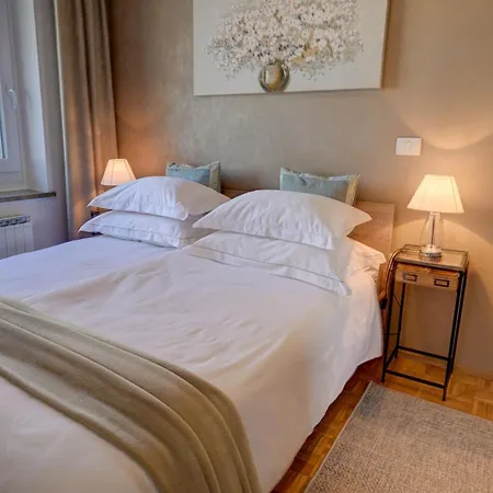 Apartma Bellavista *