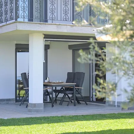 Apartma Bellavista *