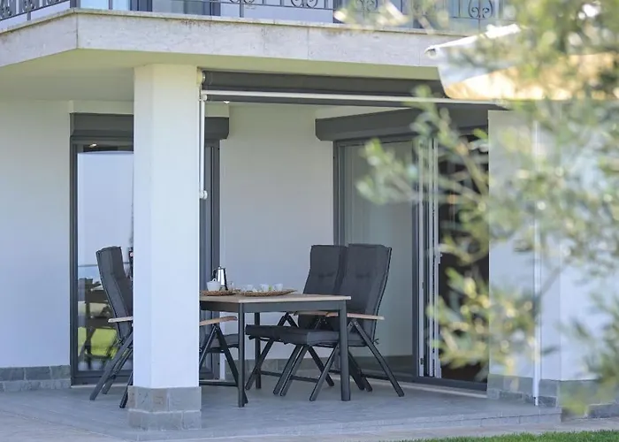 Apartma Bellavista *