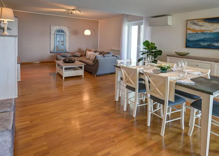 Apartma Bellavista * イゾラ